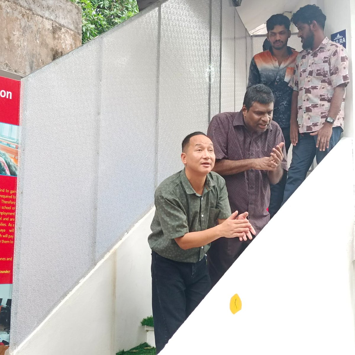 BrarTiffany's tweet photo. #Jyothirgamaya Foundation conducted its first #Echolocation workshop, from 6th to 14th of November. #TomasTajo,a Blind Echolocation &amp; Perceptual Navigational Teacher came all the way from Belgium to conduct this intense workshop for visually impaired participants at our campus. https://t.co/B1A9U5Eyej
