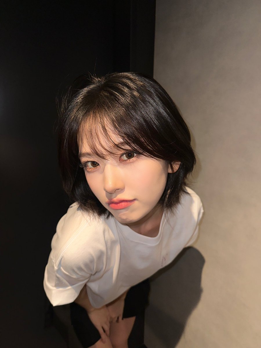 IVEstarship_JP's tweet photo. 今日もとても幸せだった一日🥰 DIVEありがと

#IVE #アイヴ #아이브
#ANYUJIN #ユジン #안유진 https://t.co/F0TlIxnuxl