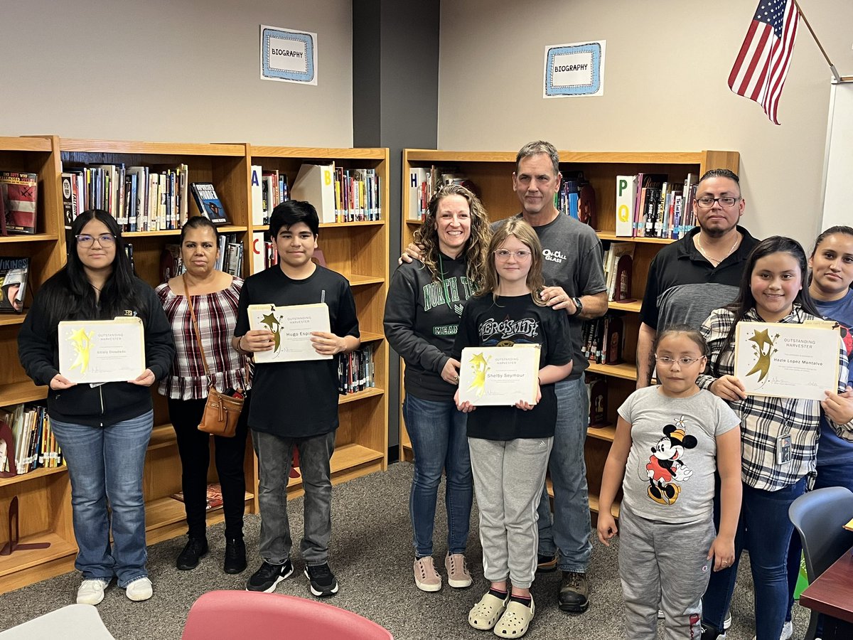 Last Night <a href="/DeLayMS/">DeLay Middle School</a> PTA celebrated some amazing students for their hard work, kindness, and commitment to doing well academically. We call these students Outstanding Harvesters!! We appreciate our parents for coming out to help us celebrate. <a href="/drvicj/">Victor Jones, Ph.D</a> <a href="/ashley_iwan/">Ashley Iwan</a>