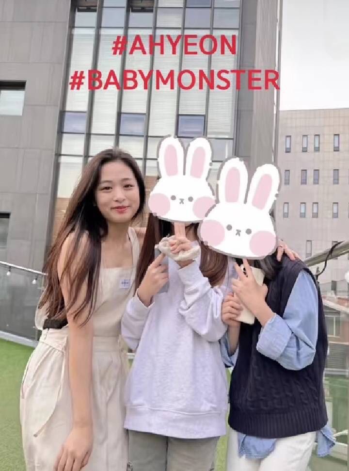 jyeloops's tweet photo. prettiest girl 

#AHYEON #아현 #BABYMONSTER #베이비몬스터 https://t.co/E3xYFuzopG