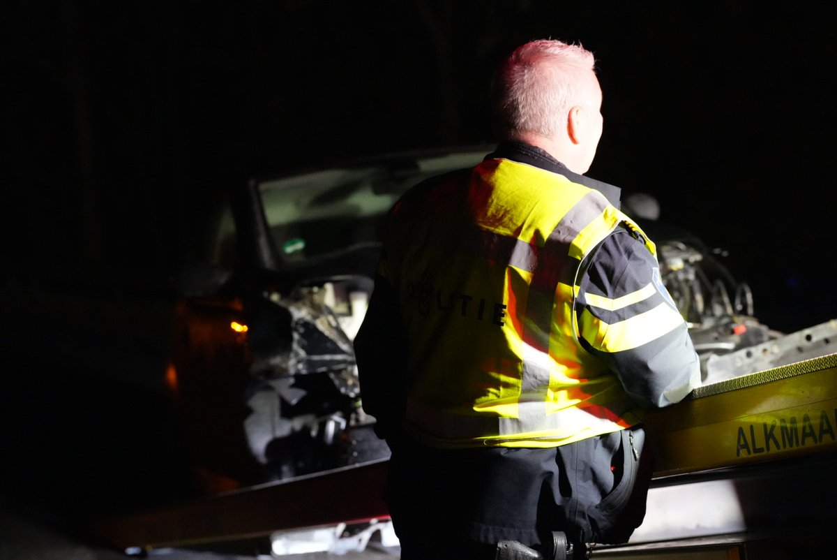 GLOCALmedia112's tweet image. WIERINGERWERF - Dinsdavond om kwart voor acht zijn twee auto's frontaal met elkaar in botsing gekomen op de Frieseweg thv Oom Keesweg in de bocht naar het viaduct over de A7... 

#glocalmedia #prio1 #hollandskroon