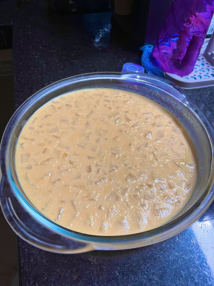 hadassa_assis's tweet photo. Gelado de Abacaxi! 
#veiaCulinária #sddsPai 🤍
#JesusEhBom 👩🏻‍🍳 https://t.co/UmiBJqTDkA