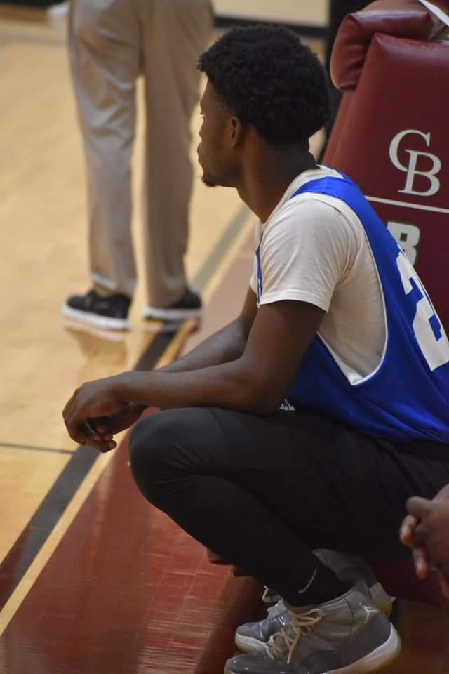 abram_byron's tweet photo. MY FB GUYZ OWT HERE BALLING! https://t.co/UxzWQRpaYs
