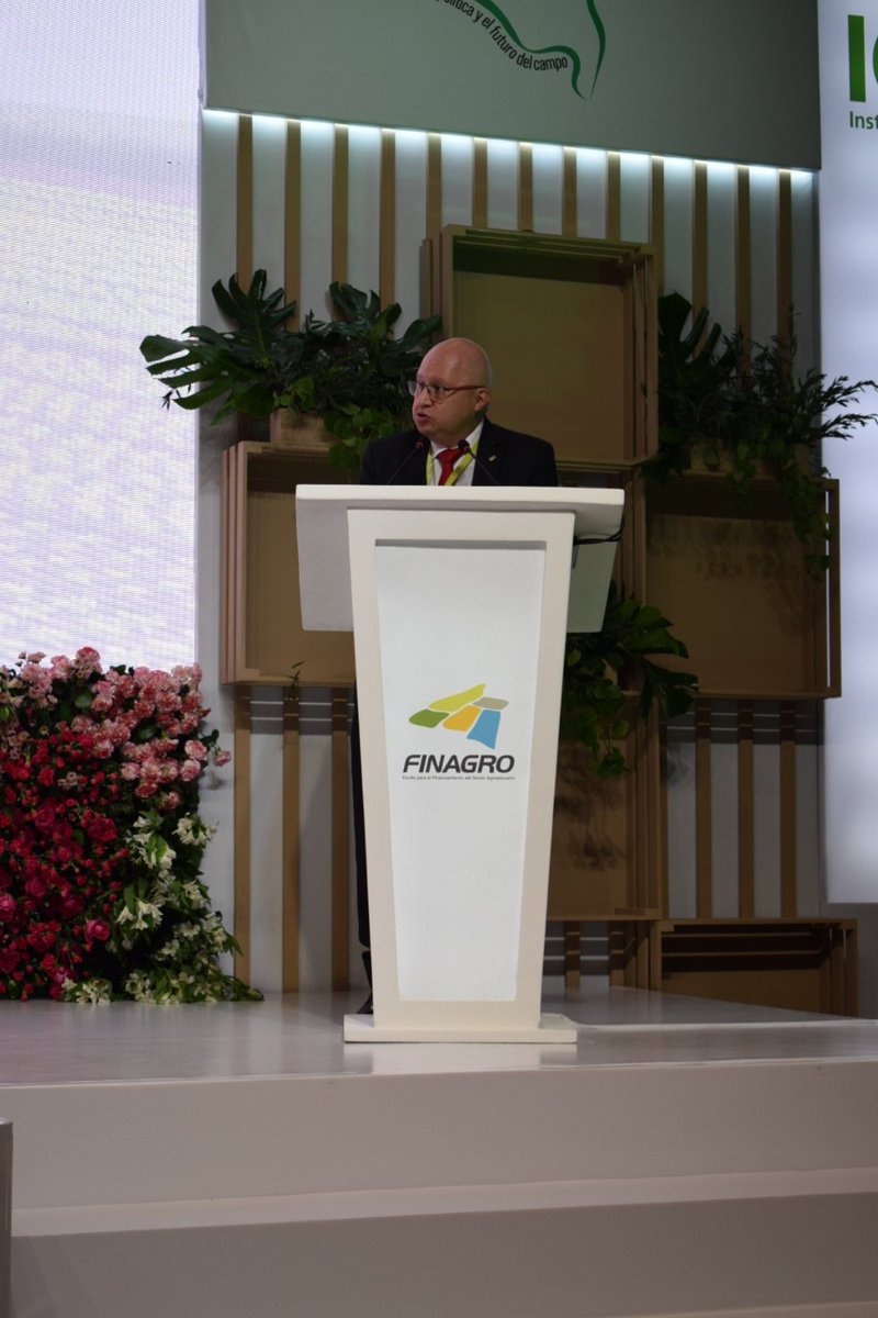 fedecacao's tweet photo. #Aestahora instalación del 40o. Congreso Agropecuario Nacional de la @SAColombia, a cargo de la ministra de agricultura @jmojicaflorez, presidente de la SAC @jebedoya y presidente de la Junta Directiva de la SAC @e_baquerocacao https://t.co/SgeQLrcnRB