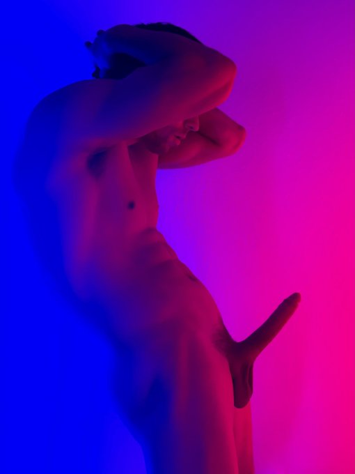 Watch Eddie Patrick's leaked NSFW photo on TwXstars