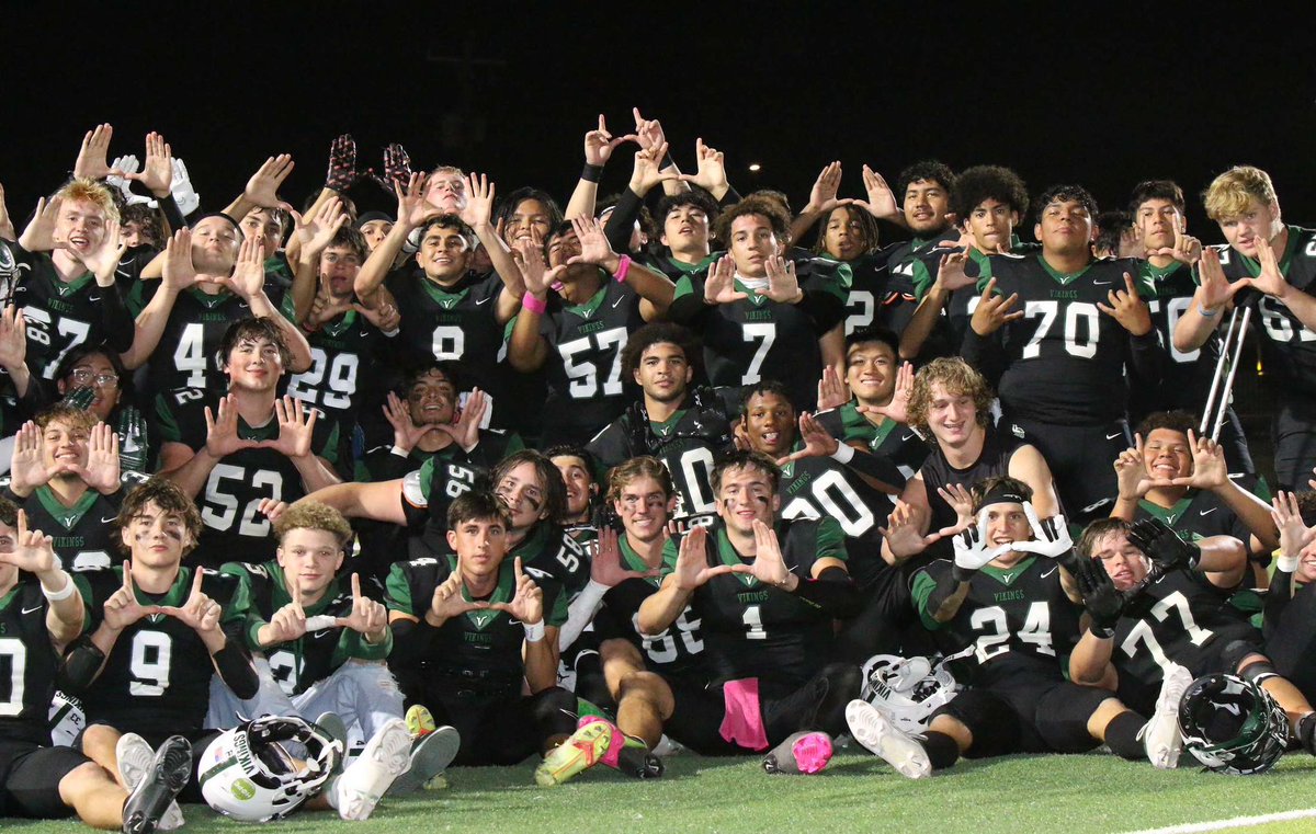 chris🎱 tweet media