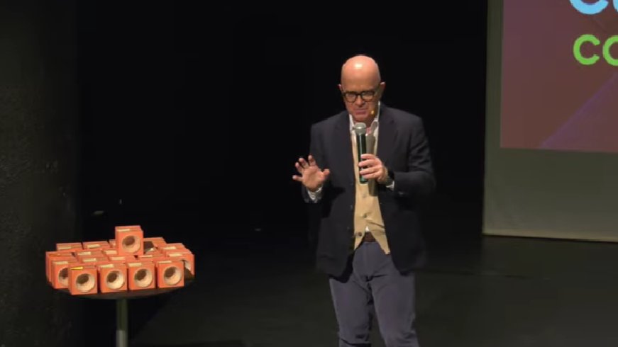 Fondazione Pensiero Solido (@pensierosolido) on Twitter photo #PremioNazionaleComunicazioneCostruttiva
<a href="/gioiozzia/">Giovanni Iozzia</a> racconta cos'è Vaia e come è nata questa startup
Segui la diretta streaming
👇🏻
youtube.com/live/_j-EHNI9j… #PremioNazionaleComunicazioneCostruttiva
<a href="/gioiozzia/">Giovanni Iozzia</a> racconta cos'è Vaia e come è nata questa startup
Segui la diretta streaming
👇🏻
youtube.com/live/_j-EHNI9j…