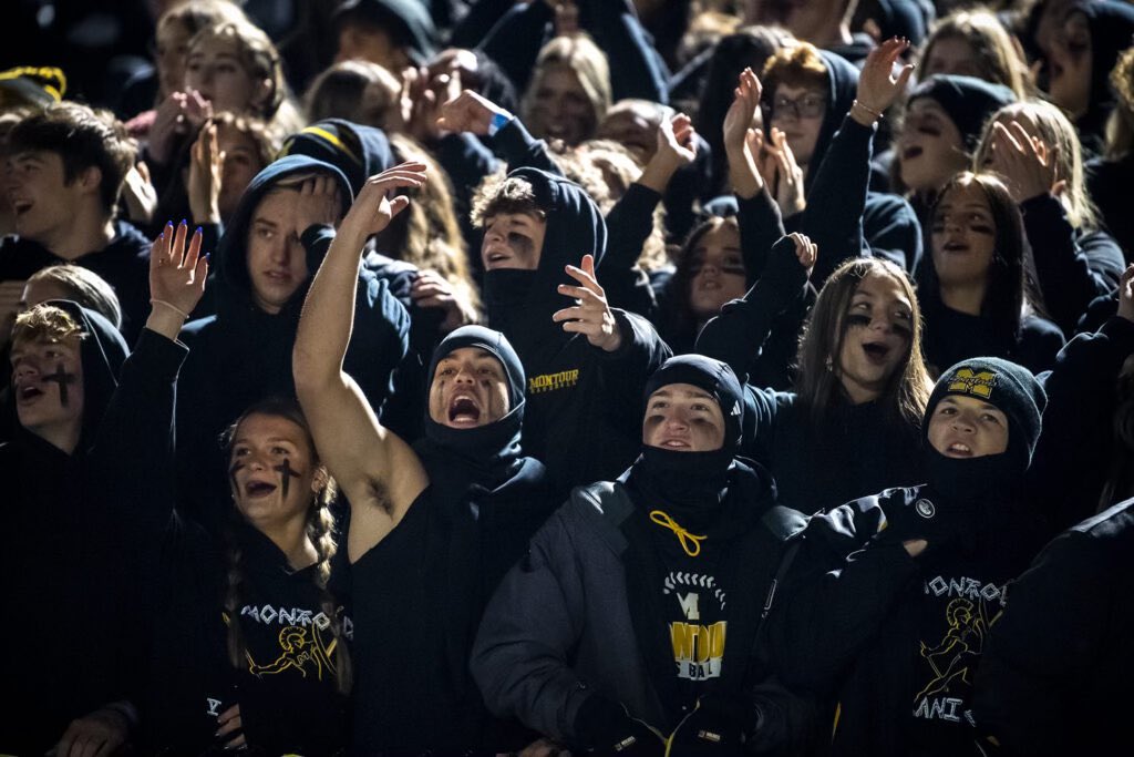 Montour Maniacs tweet media