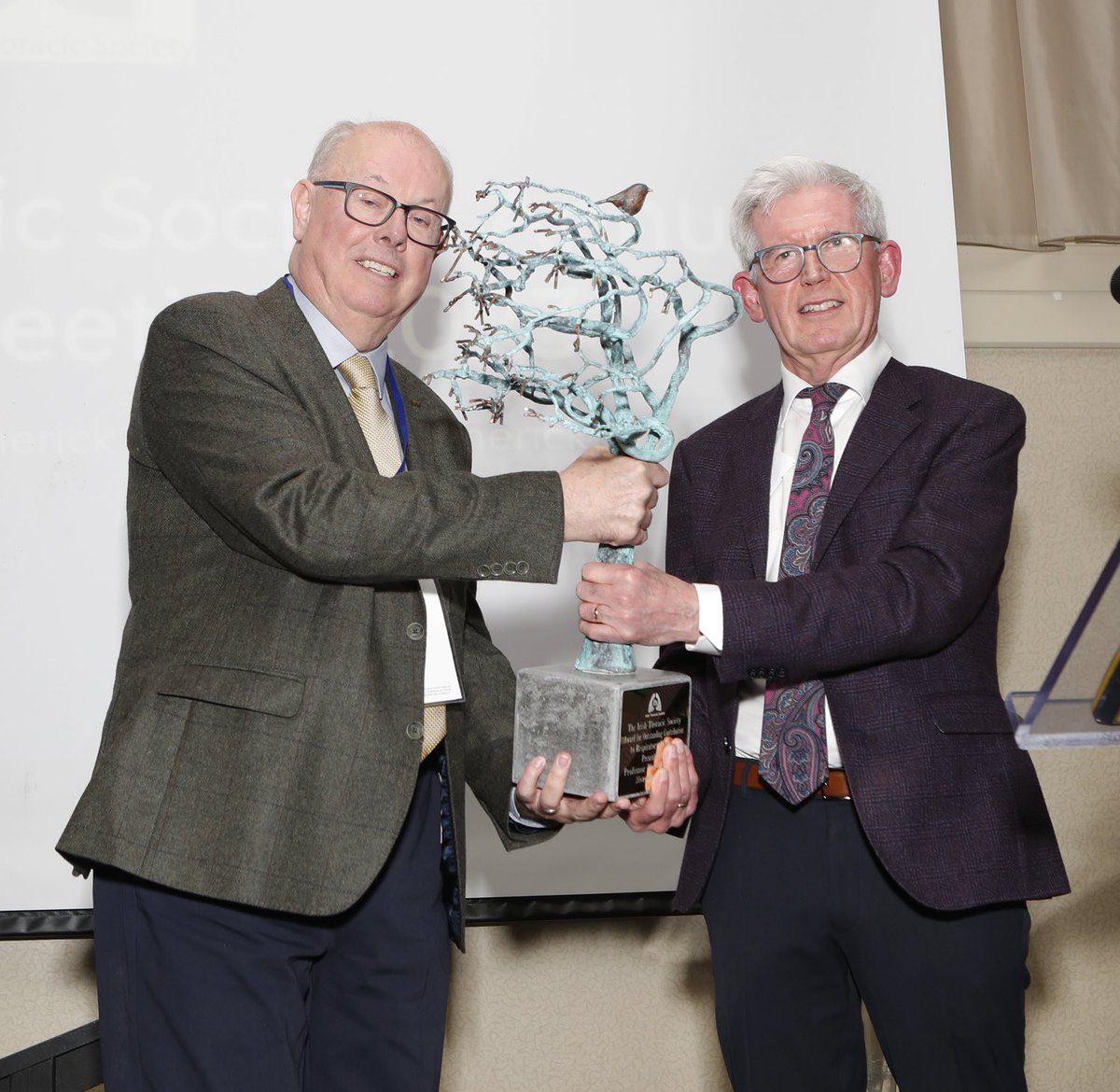 A highlight of the ITS Annual Scientific Meeting 2023 was the presentation of the Award for Outstanding Contribution to Respiratory Medicine to Professor Tim McDonnell. Presented on behalf of the ITS by friend and colleague Prof Charlie Gallagher.