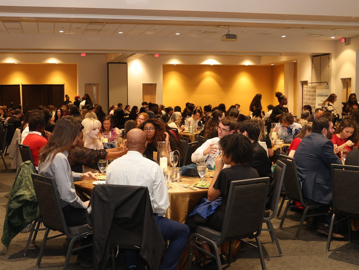 NCCommColleges's tweet photo. Earlier this month, approximately 200 students from Student Government Associations at 29 community colleges across the state gathered for the Fall Leadership Conference. They spent a weekend in leadership workshops, committee meetings, and division meetings ✨ #N4CSGA https://t.co/YlZjfyY8AE