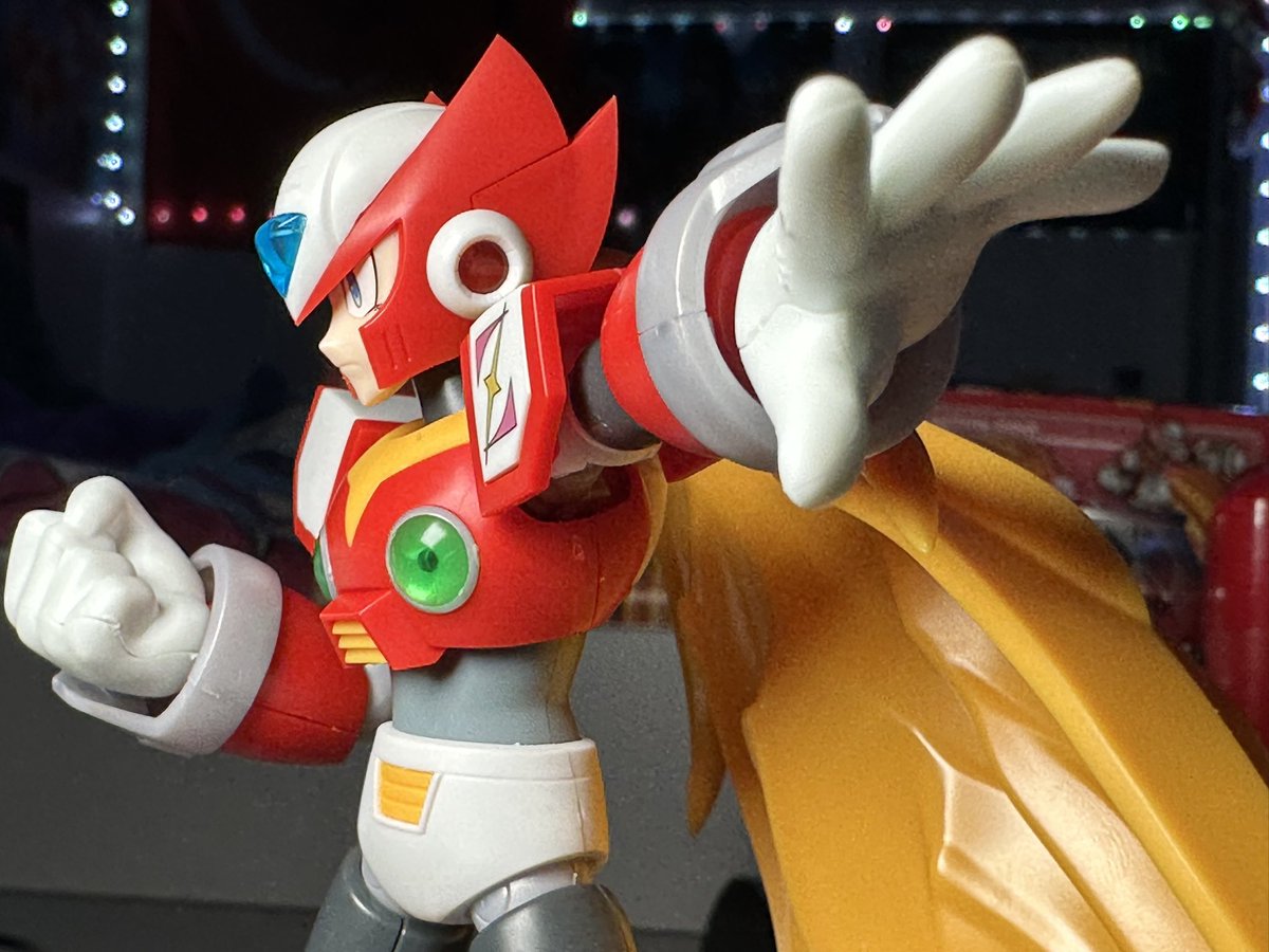 NeoThunderX's tweet photo. #MegaManX #zero #gunpla https://t.co/t4pm1Oc193