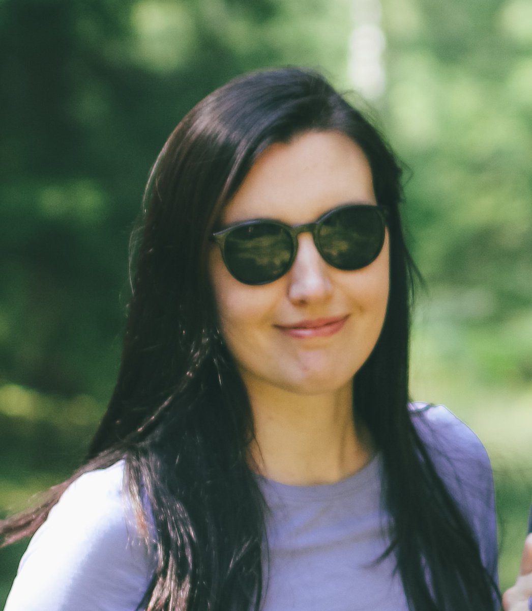 TontonsB's tweet image. Izdevās sameklēt dažas pazudušās Annas bildes. Šīs ir no 2021. un 2022. Varbūt vēlāk dabūšu arī svaigākas, bet mūsu gados jau tā strauji nemainās.