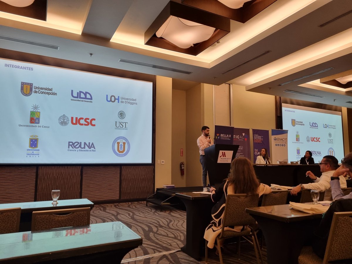 Red_REUNA's tweet photo. Ahora! Felipe Parada de RUTE-Chile y la Unidad de Telemedicina @udeconcepcion está presentando en la @Conf_TICAL en Panamá, la experiencia de los SIG "Modelo Marco de Competencias en Telesalud" y "Glosario Iberoamericano de Términos Esenciales" https://t.co/9DmP4C3VOF