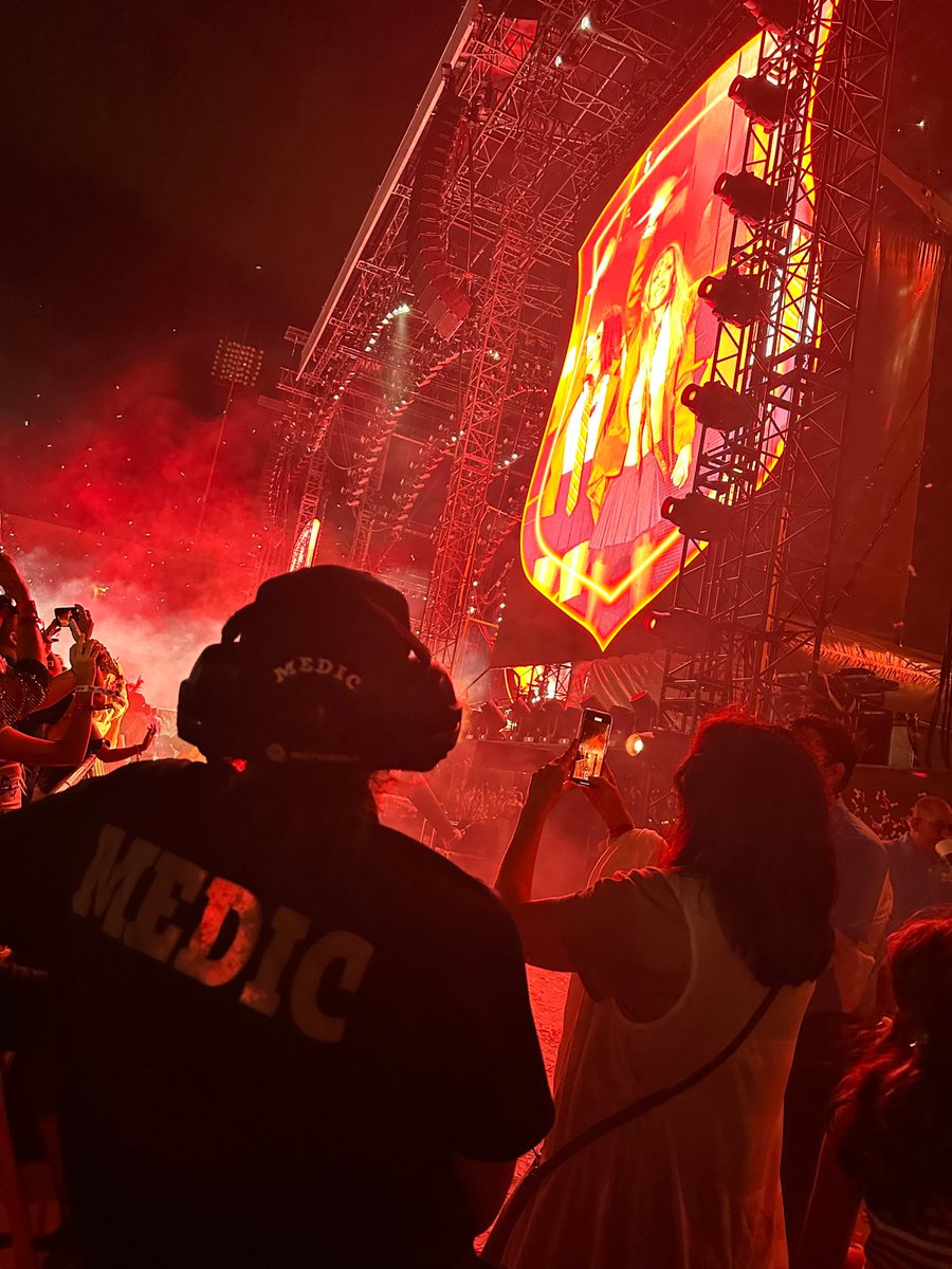 ProActionEMS's tweet image. 🎉Our amazing EMTs save lives and they cover fun events in town, including concerts! 🎶 You could be a part of the action.
📞(915) 532-2771 for program &amp;amp; scholarship info. or campus tour: zurl.co/v0t2?
#ProActionEMS #ConcertCoverage #EMTschool #EMTlife #EMTstudent