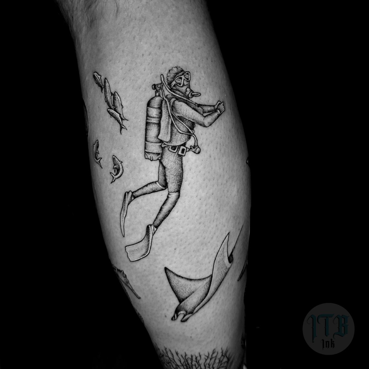 Petecasso_'s tweet photo. DM To Book 🤙
▪️ 
Proud User @freakfactorytattoosupply @dynamiccolor @fkirons @kwadron 

(2nd Slide) 📸 @berkleymcgaugheyphotography
▪️ 
#tattooartist #tattoos #finelinetattoos #northpalmbeach #floridatattoos #explorepage #blackandgrey #stencilstuff #divertattoos https://t.co/4PuvJekCLk
