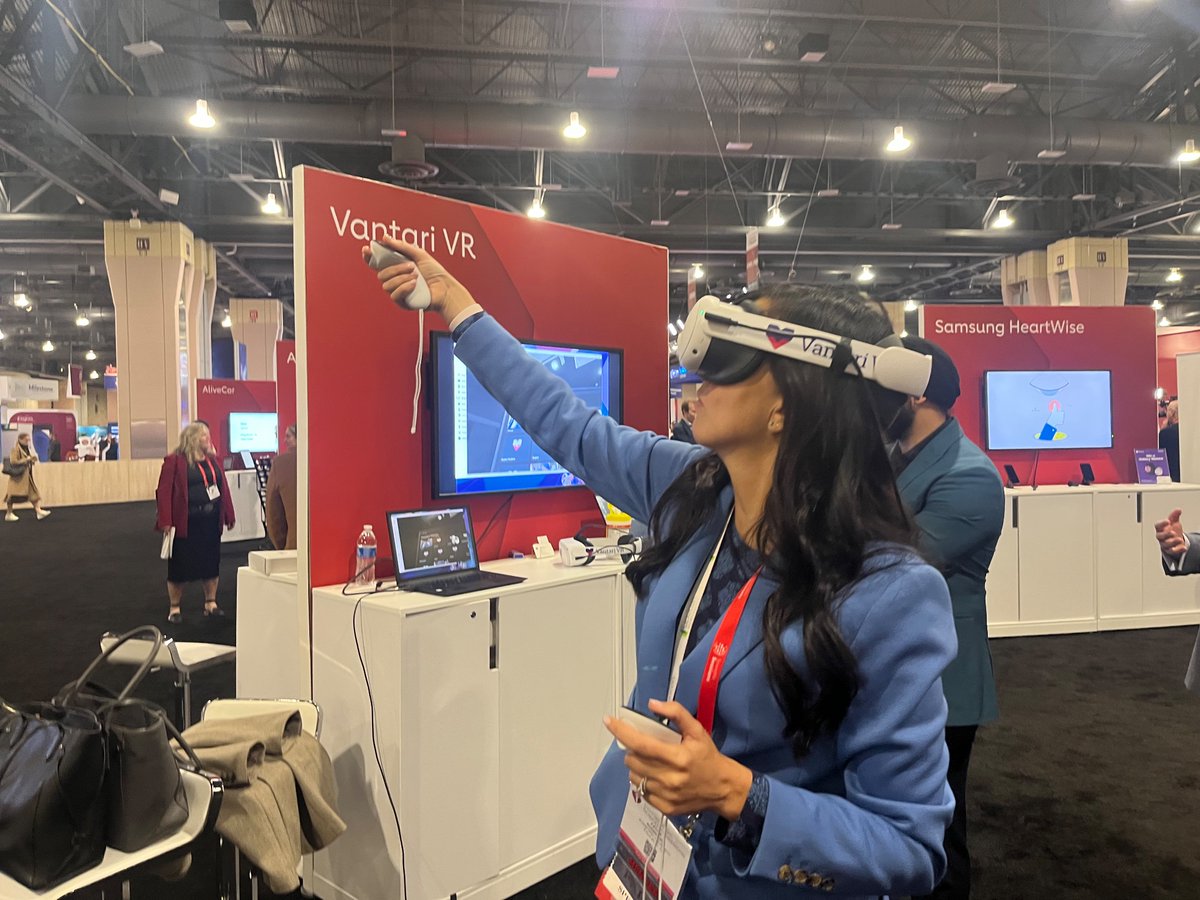 Caught  a preventive cardiologist doing a Right Heart Cath….in virtual reality catheter engagement is allowed at any angle… 🤷🏻‍♀️ #EarlyInterventionalist #AHA23 @FaRodriguezMD