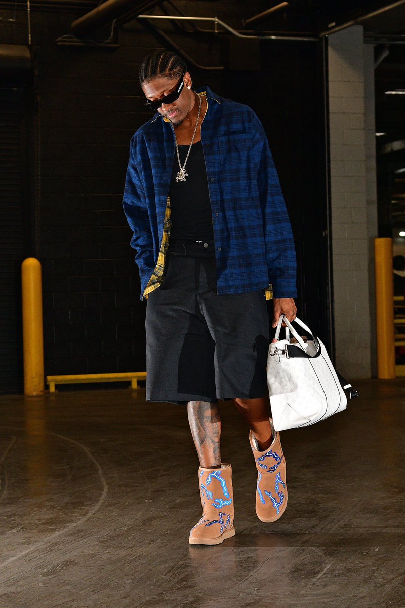 a moment for dub’s uggs.