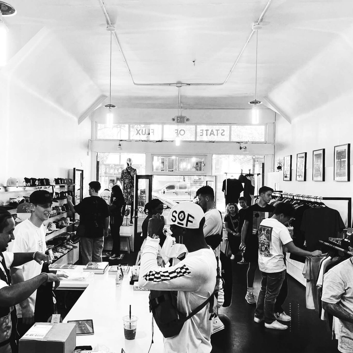 Focus on progress, not perfection. Don't be too hard on yourself; instead, celebrate every step forward, no matter how small.

#stateoffluxsf #SOFmindstate #mondaymotivation