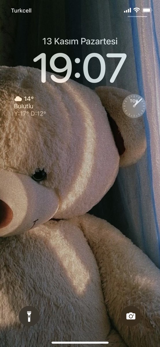 lock screen or 7 years of bad luck