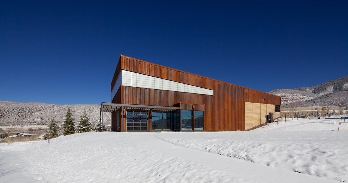 Dropping temperatures call for better thermal performance for your building envelope. With Kalwall, you’re getting best-in-industry, energy-efficient translucent facades that can help you save on your heating bills all season long. Click to learn more.
kalwall.com/products/benef…