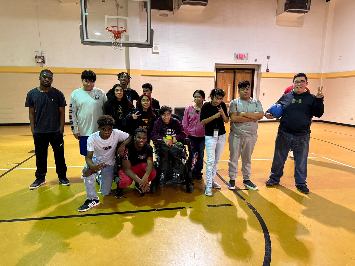 JessCorrickCAPE's tweet image. Our @Eisenhower_AISD Varsity Unified Basketball team finishing up their last practice before we head to Davis HS. #swoop #bigike #unifiedsports
@AldineISD @aldinesped @mr_tvelmore
