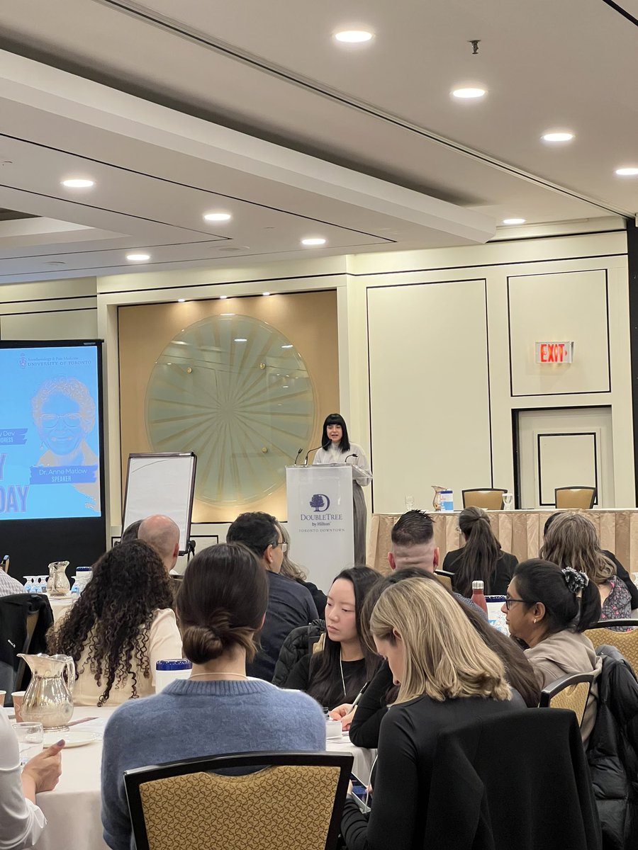 UofTanesthesia's tweet image. Our keynote speaker presenting “To Resiliency Move Forward, Take a Look Back: Three Essential Questions to Rehabilitate Our Unwell Medical Culture” #FDD2023