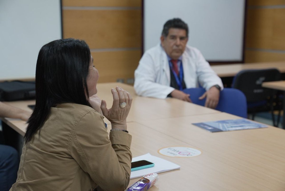 colmedcontigo's tweet photo. ¡🏥Llegamos al Hospital Van Buren de Valparaíso para dar inicio al encuentro programático! 

✅Continúa nuestro recorrido por la V región, donde hemos tenido la oportunidad de escuchar a nuestros colegas para la construcción colectiva del programa🌐

#colmedcontigo https://t.co/ACzQkUO4DZ
