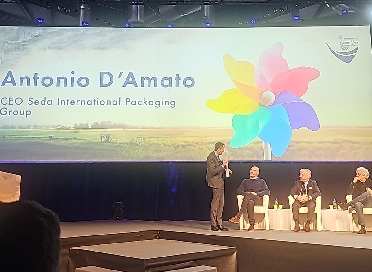 Seda President Antonio D'Amato has finished speaking at the Annual General Meeting of the Cremona Manufacturers Association, dedicated to the theme “Eye of the storm. Are we ready for the challenges of tomorrow?” #paperpackaging #PPWR #EUGreenDeal