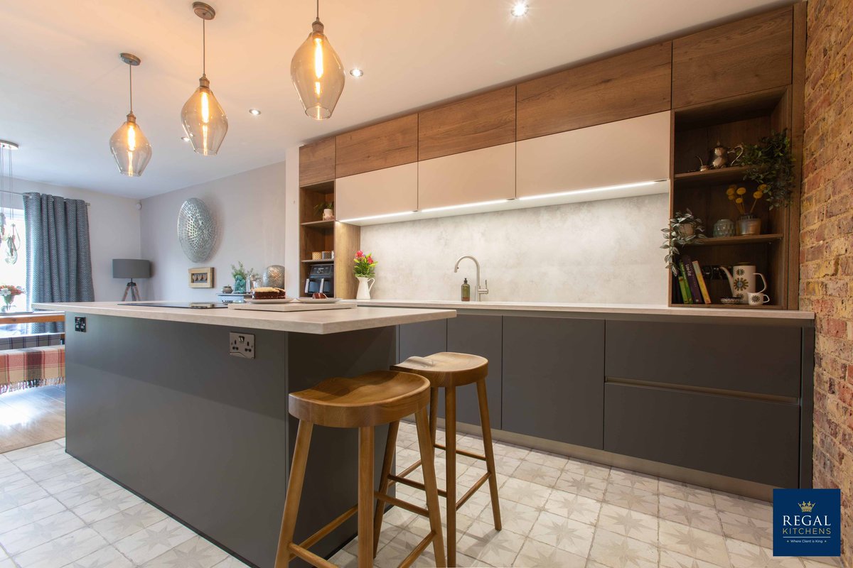 RegalKitchens1's tweet image. Our latest blog is now available to read on our website, this time we look at bespoke kitchens and how using custom furniture can help elevate the look of your home

regalkitchens.co.uk/elevate-your-h…

#whereclientisking #kitchenblog