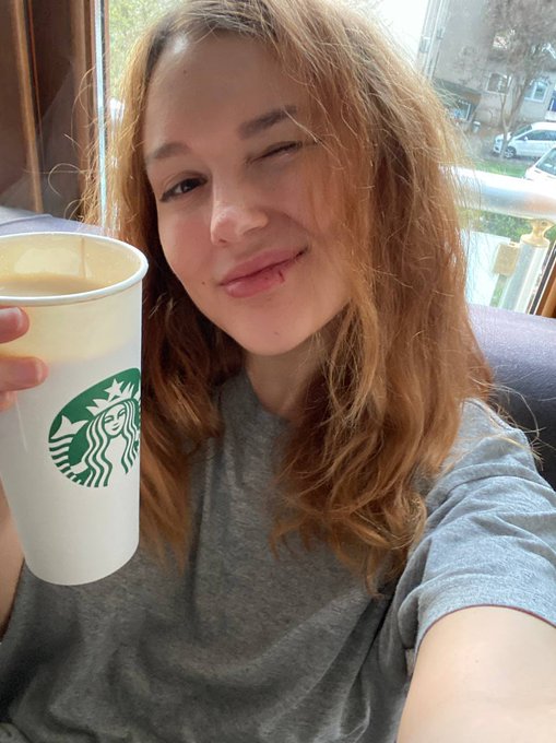 Good morning 🥰 how is ur mood? https://t.co/bLEMJcTw8W