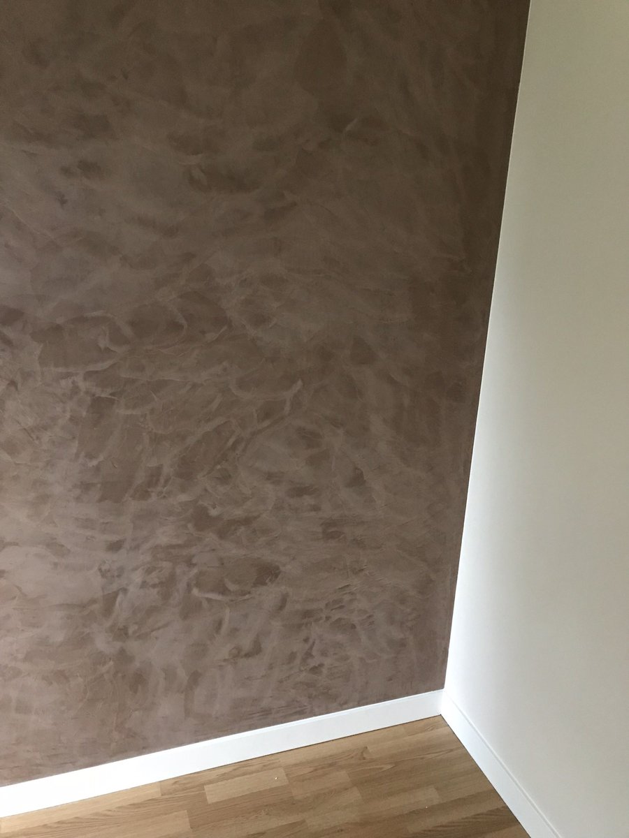 spackspuiter's tweet photo. #brander stucco https://t.co/NSB1gkQXpu