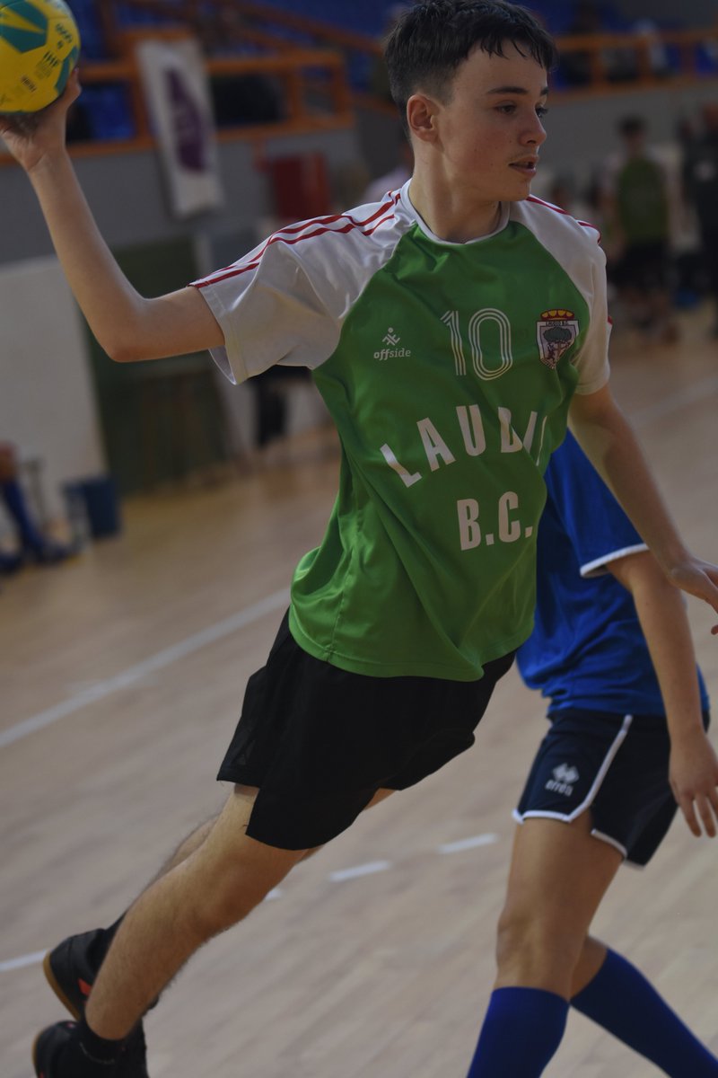Laudio_BC's tweet photo. Nuestro cadete masculino perdió frente a un mejor Escolapios. Se aguantó igualados hasta el descanso. https://t.co/eEuci2pjwh