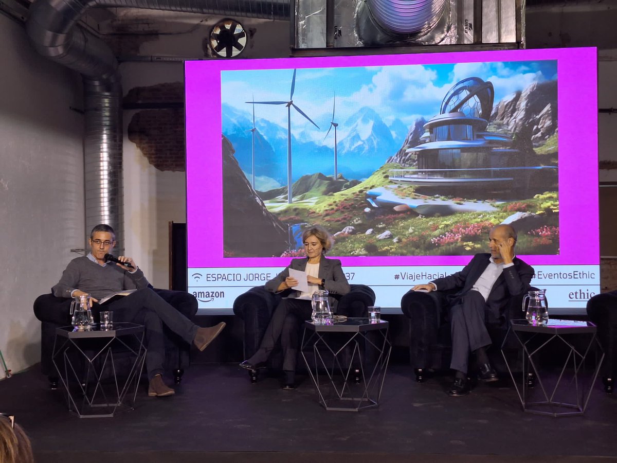 Ethic_'s tweet image. Edu Madina (@EduMadina) arranca el diálogo sobre “energía limpia como punto de partida” entre Isabel García Tejerina (@tejerinapp) y José Domínguez Abascal. #EventosEthic #ViajeHaciaLaSostenibilidad