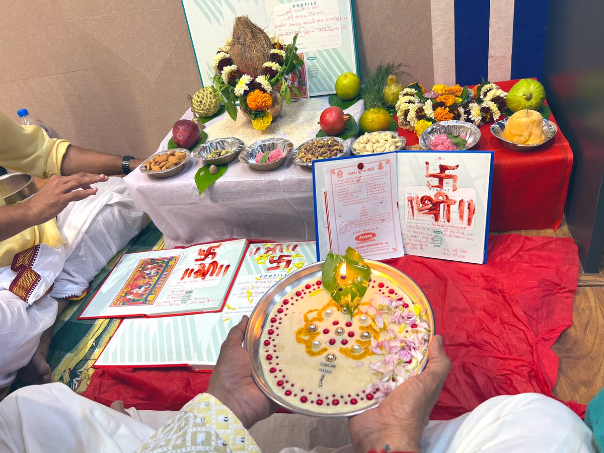 IshitaJoshi's tweet photo. Chopda pujan at our office yesterday!! Wishing you all a very happy Diwali and prosperous new year! 
Hope coming year is blessed and beautiful for everyone! 🪔🪔✨ #DiwaliWishes #ChopdaPoojan #diwalicelebrations #Diwali2023 https://t.co/4u2FGtW0IB