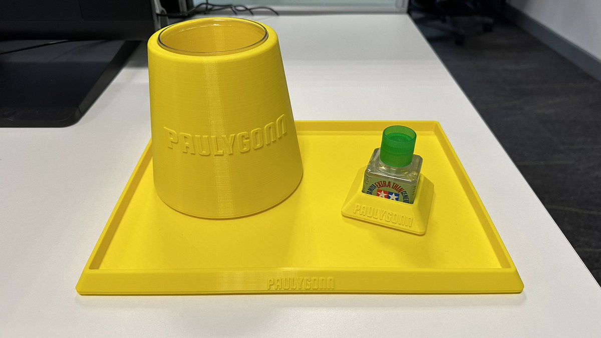 ☃️🎄🎅🏻 Paulygonn 🎅🏻🎄☃️ tweet media