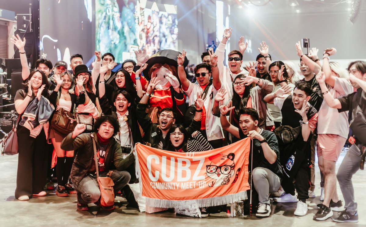t1gerabe's tweet photo. CUBZ ESGS 2023 MEETUP
Some group photos!
Shots by @amalia_zestinne
#esgs2023 #cubz #cubzcommunity https://t.co/NWC2ggn4oh