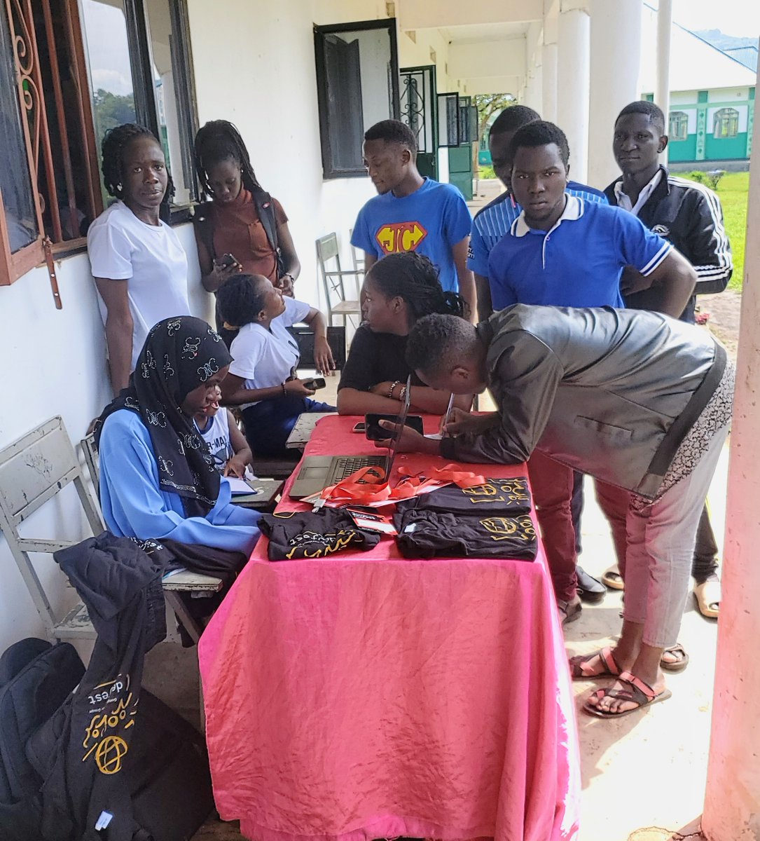 GDGLuwero's tweet image. DevFest Luwero 2023 was a huge success, thanks to everyone who made it possible!
We had an amazing turnout and some incredible speakers. We're so grateful for the support of our community, and we can't wait to do it all again next year! We couldn't have done it without you!