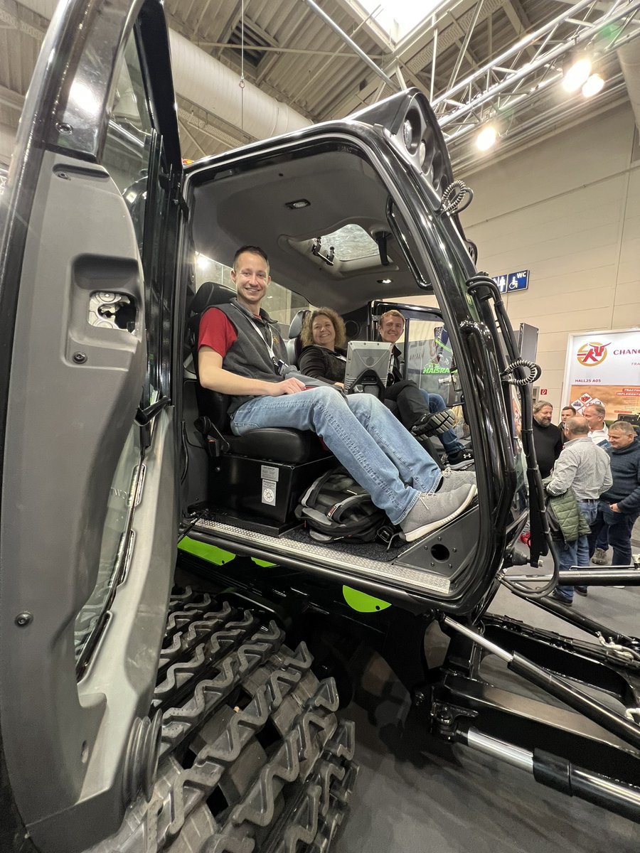 Bailey J. Adams tweet media