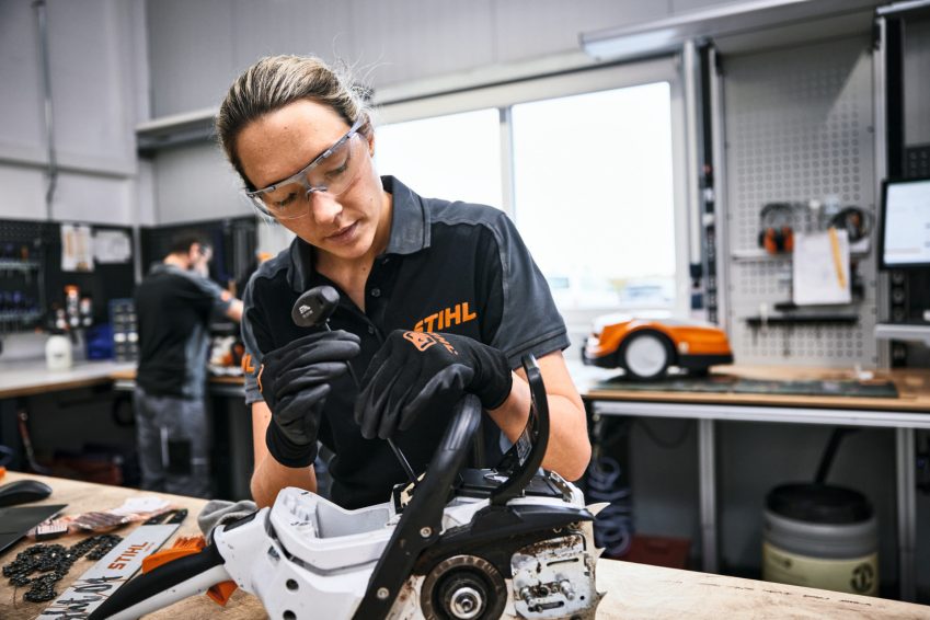 Are you an expert in the mechanics of tools and machinery? If you want a new challenge working for a leading global power tool company, then we want to hear from you! We have a vacancy for a Technical Field Trainer - find out more here: stihl.co.uk/en/support-and…