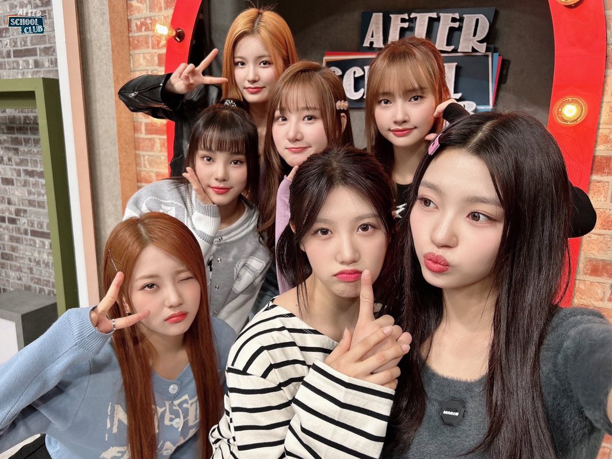 csn7272's tweet photo. [📸] 230425 │ cr.  After School Club  (@ arirang_ASC)  Twitter

♡  첫사랑 (CSR)

📍# 아리랑TV # After_School_Club 

@ #CSR_offcl   #CSR_ASC https://t.co/hY5KC1x97Y