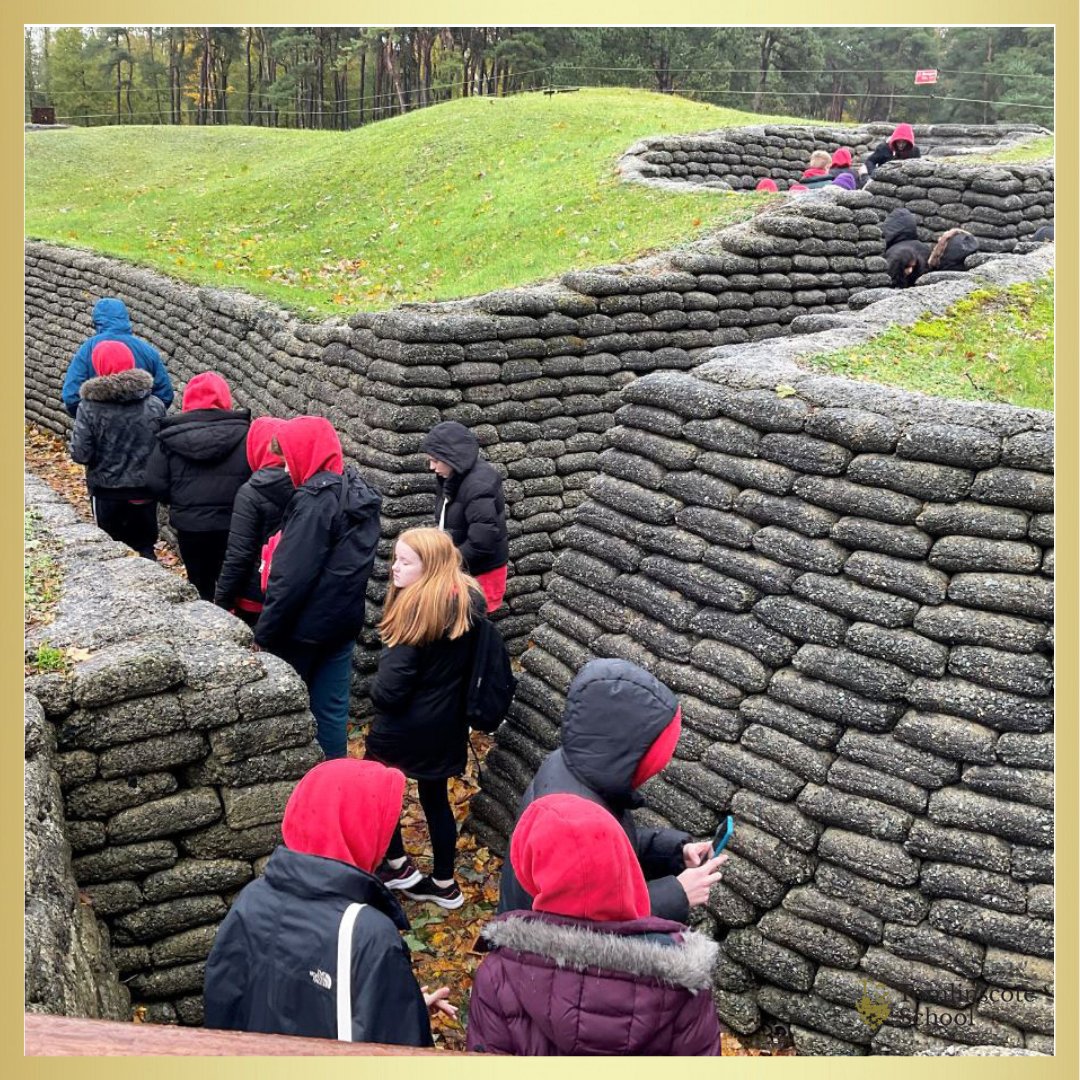 🎒 129 Tomlinscote students 🎓 visited the 🌍 First World War Battlefield sites. Students explored battle sites ⚔️, wandered through trenches 🕳️, paid respects at memorials 🏛️, walked solemnly in cemeteries 🌷, and immersed themselves in museums 🏰