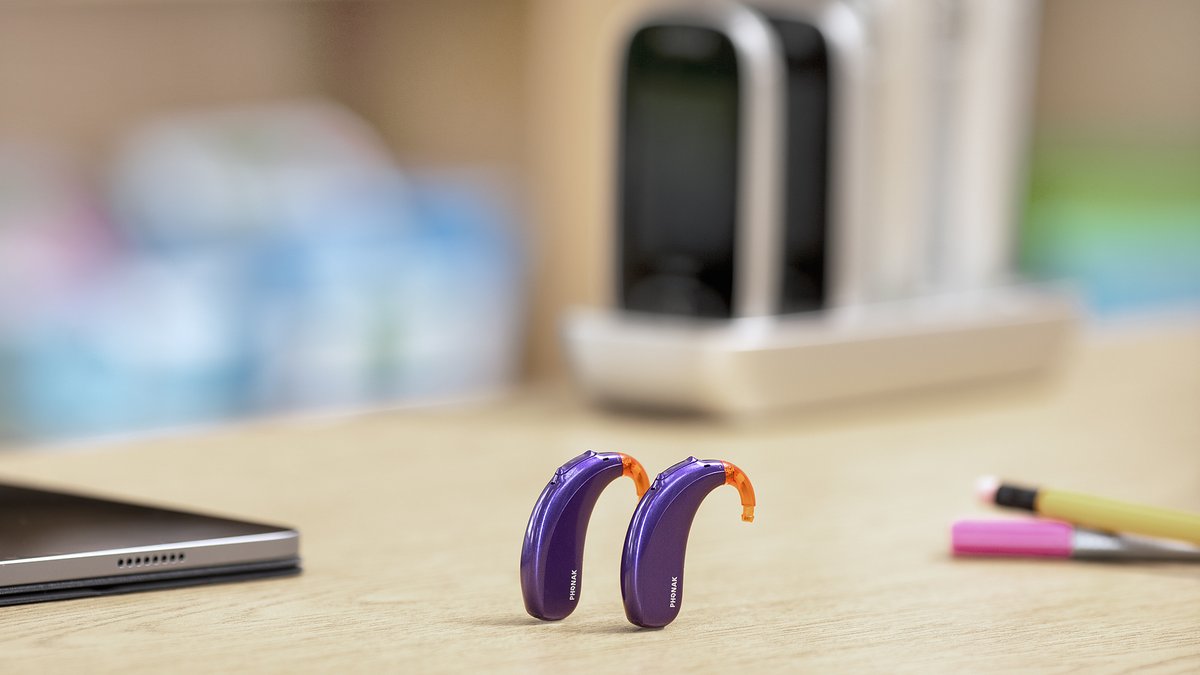 phonak's tweet photo. Don't you think a school microphone system should offer universal compatibility to hearing aid and cochlear implants brands? Roger helps to provide the opportunity for every student with hearing loss to succeed in school. https://t.co/UX8l0t3sIQ
#RogerforEducators #PhonakRoger https://t.co/sTmOBzKm6S