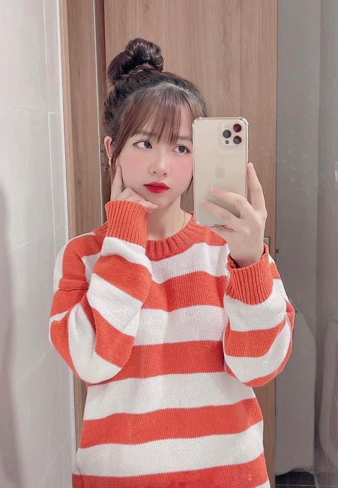 thuy_trang95's tweet photo. Gió đông về rồi anh có cần người ôm mỗi đêm không 
Cho em zalo nhé https://t.co/3l2fVv8WKE