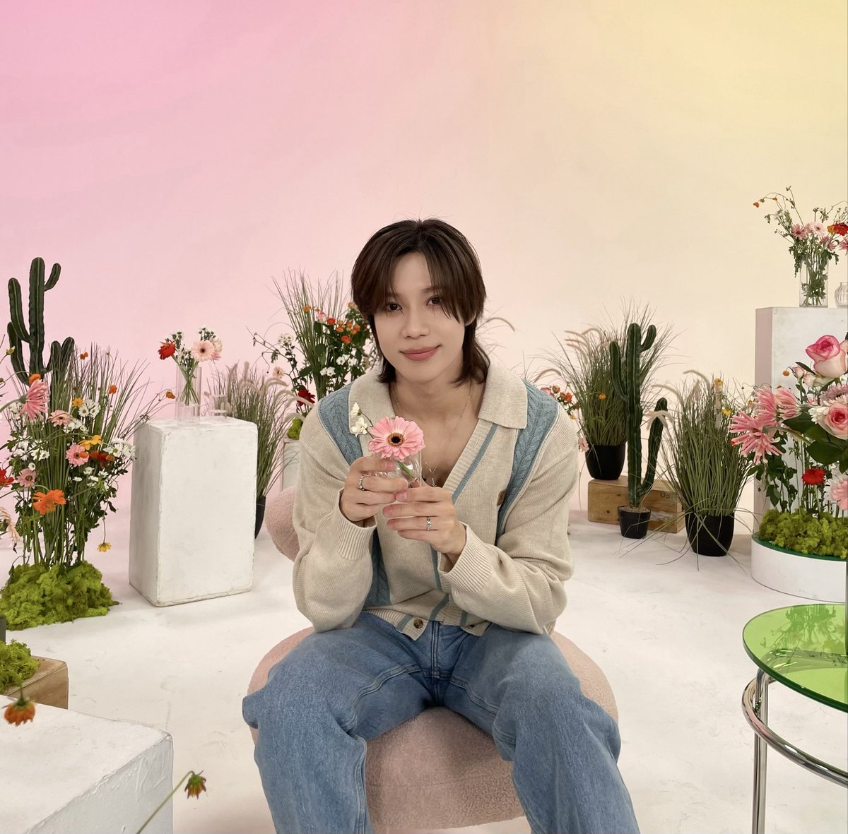 🐥💐❤️‍🩹

➫ youtu.be/0tdcAk4b88w?si… 
➫ youtu.be/19fq8LwRGSE?si… 
➫ youtu.be/A0aCvWOEOS0?si… 

#TAEMIN #태민
#SHINee #샤이니
#Guilty #TAEMIN_Guilty
#Spotify #스포티파이 
<a href="/Spotify/">Spotify</a> <a href="/SpotifyKR/">Spotify Korea</a>