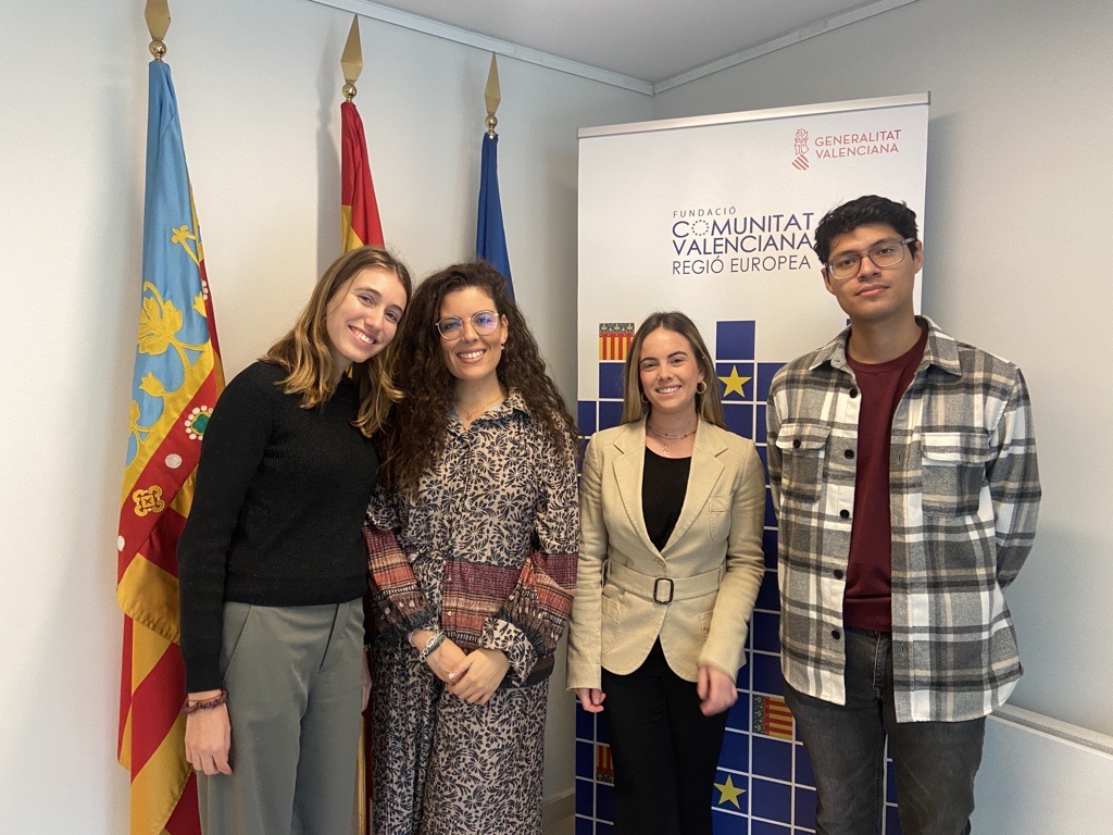 🔝 La Fundación Finnova presentó varios proyectos en los que colabora: <a href="/res4city/">RES4CITY project</a>, <a href="/ProjectSetoff/">SETOFF project EU</a>, <a href="/livai_project/">LivAiproject</a> y <a href="/ecodigestion2/">LIFE ECOdigestion 2.0</a> a concejales y alcaldes de municipios valencianos en la delegación de la Comunitat Valenciana en Bruselas.

📎: lc.cx/PYFqqj