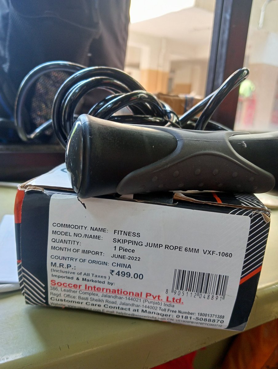 NareshUndre's tweet photo. @tata_neu  I ordered the victor silver jump rope order I'd 129052888 date 31oct 2033 time 04.55 but received victor pvc blac jump rope .,...I contacted the customer support team but they are not giving positive response till date https://t.co/BaJ5hnJ5Po