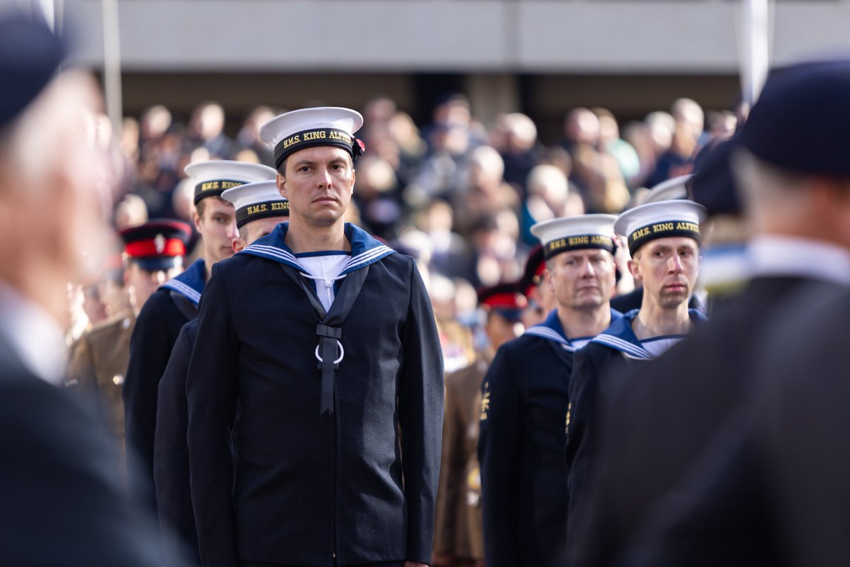 HMSKingAlfred's tweet image. Reservists from HMS King Alfred took part in the annual Remembrance Parade in Portsmouth City Centre this weekend.

It was an honour to be invited to represent @RNReserve at this important occasion.

#WeWillRememberThem 
#LestWeForget2023 
#RemembanceDay