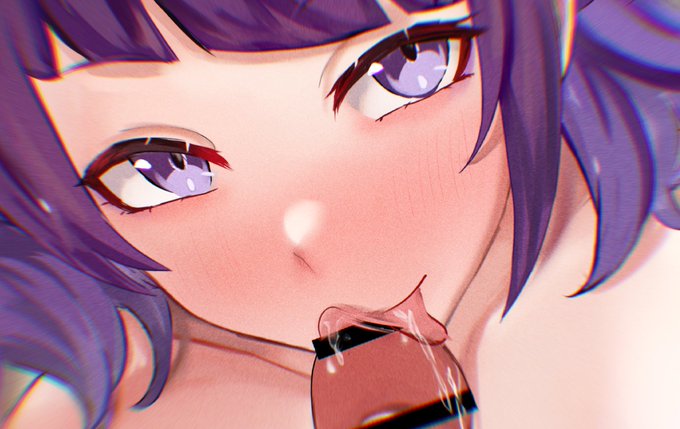 チラ見せ
ぺろぺろしてます 