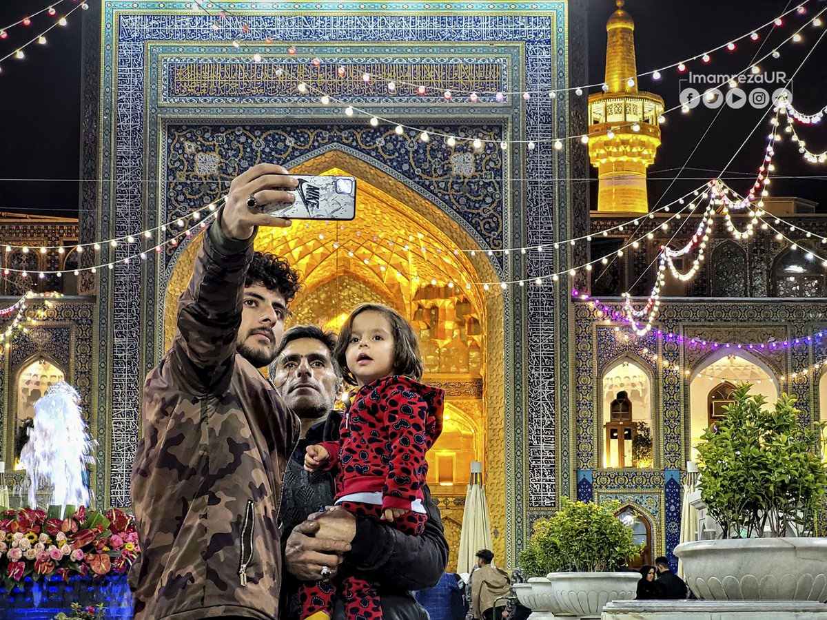 ImamRezaUR's tweet photo. پيغمبر اکرم صلى الله عليه و آله وسلم فرماتے ہیں:

خداوند عالم تمہارے چہروں اور دولت کو نہیں دیکھتا، بلکہ وہ تمہارے دلوں اور اعمال کو دیکھتا ہے۔

مجموعۀ ورّام، ج 2، ص 228 https://t.co/vqWpcYuTRW