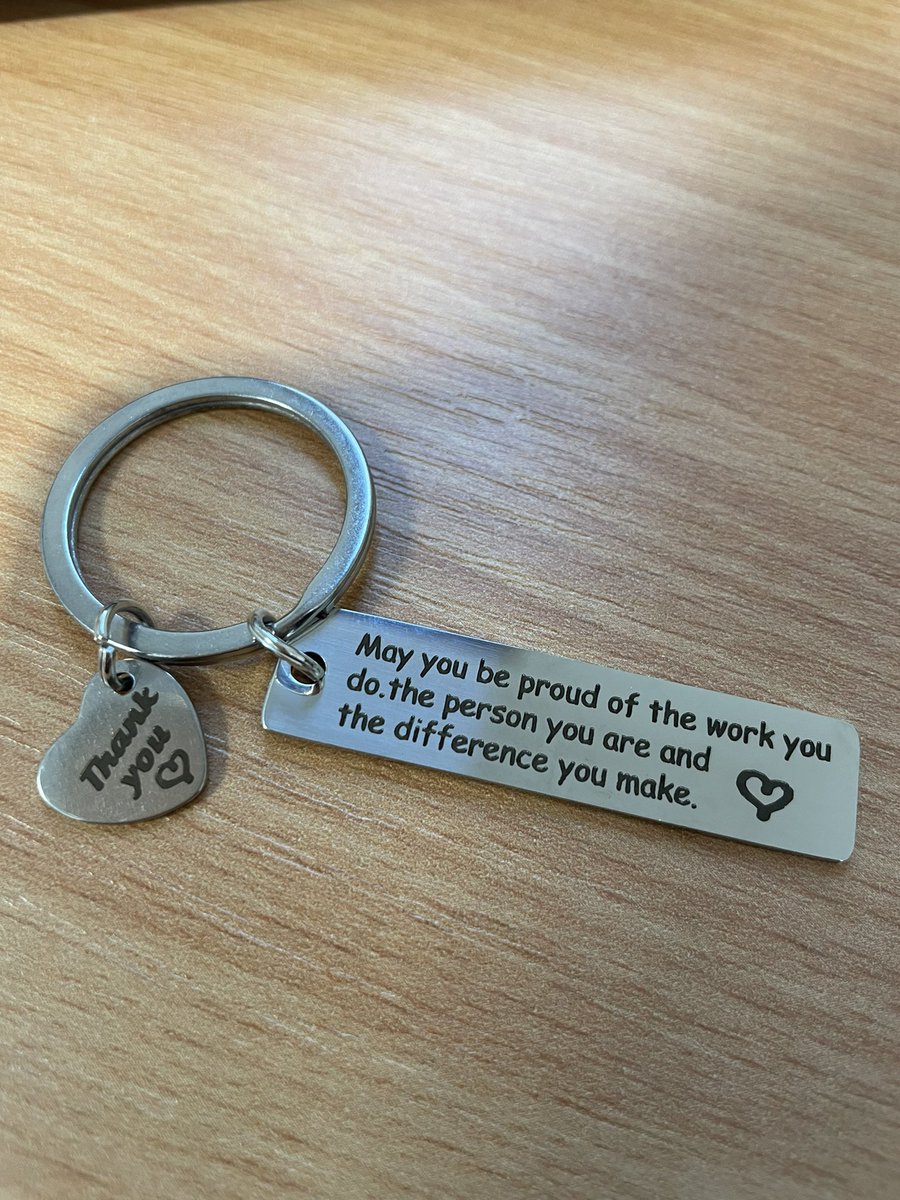 Kate Menzies🌻 tweet media